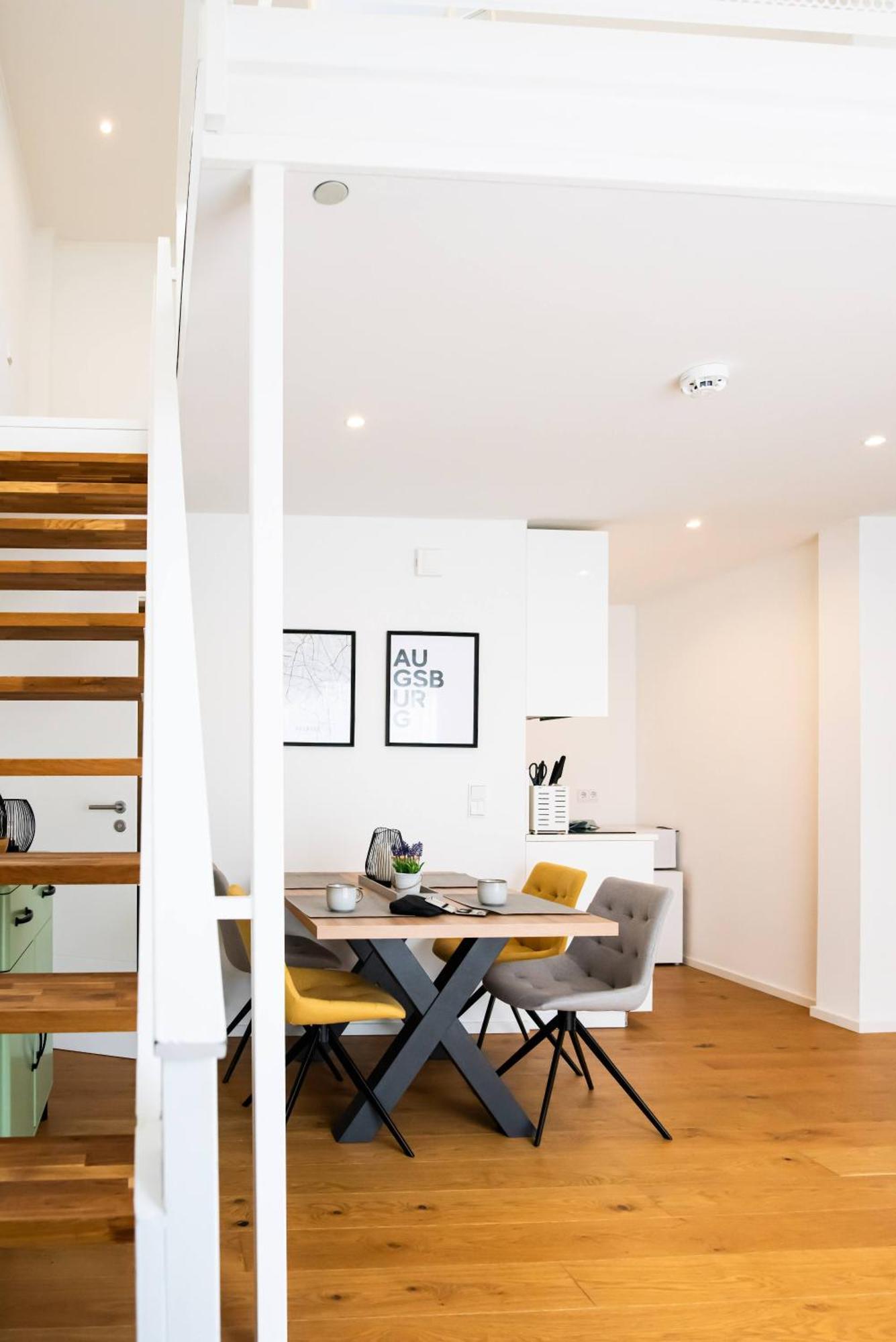 Loftartige Wohnung In Augsburg-Pfersee Екстер'єр фото